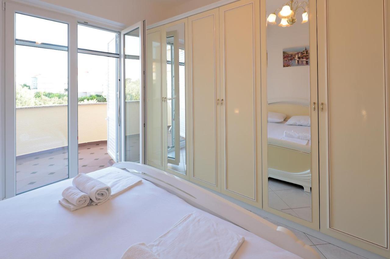 Pool Appartement Novalja