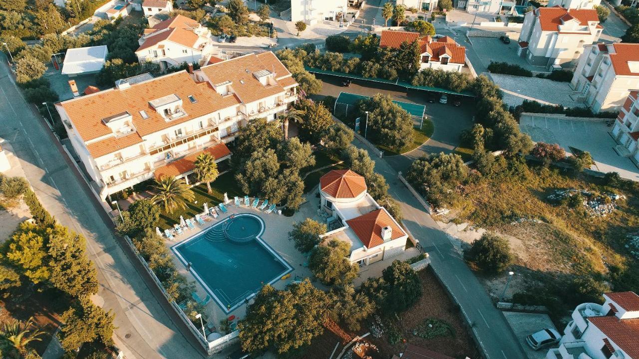 Pool *